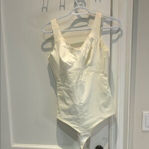Honeylove Ivory Shapewear Body-suit⭐️
